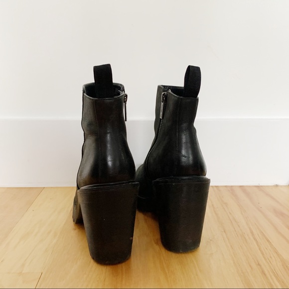 Magdalena Women’s Leather Heeled Chelsea Boots - Picture 6 of 6